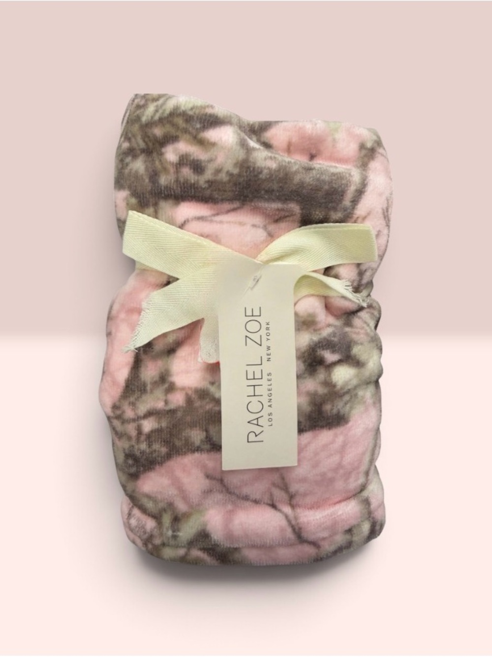 VIRAL 2 Pink Camouflage Hand Towels 16x28” NWTs